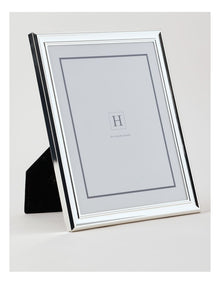 Crest Bevel Metal Photo Frame 20x25cm in Silver