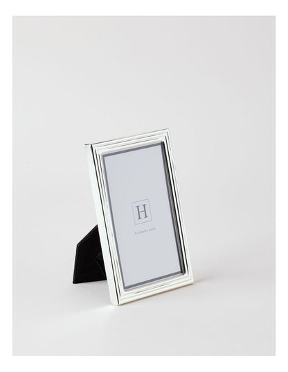 Radiance Ridged Metal Photo Frame 10x15cm in Silver