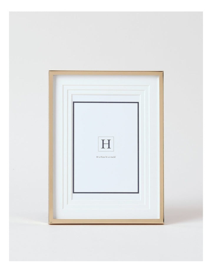 Triple Mat Look Frame 10x15cm in Gold