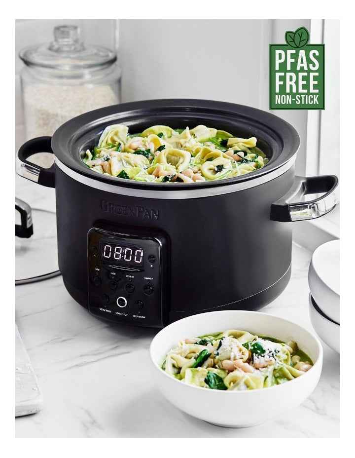 Bistro Slow Cooker in Black PFAS-free ceramic non-stick