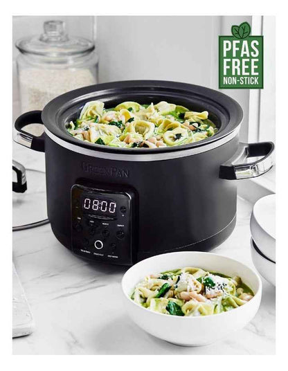 Bistro Slow Cooker in Black PFAS-free ceramic non-stick