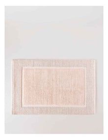 Classic Bath Mat in Pink