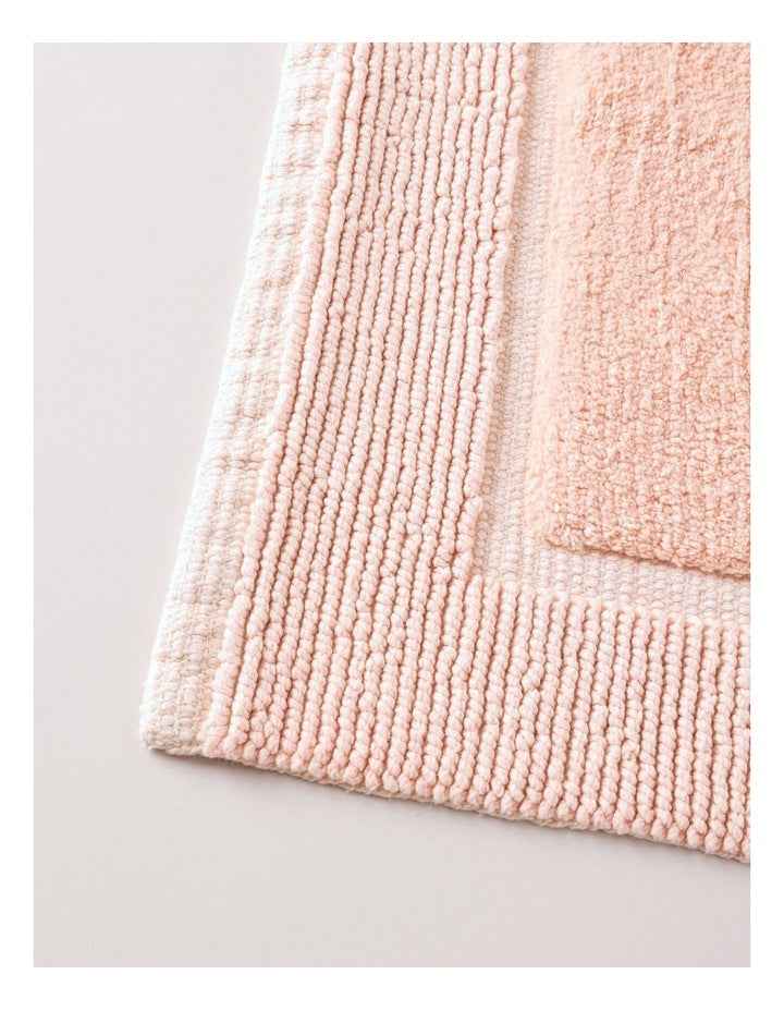Classic Bath Mat in Pink