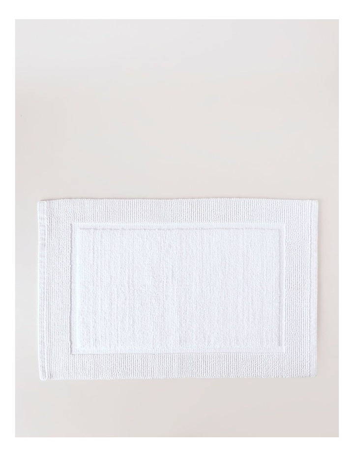 Classic Bath Mat in White