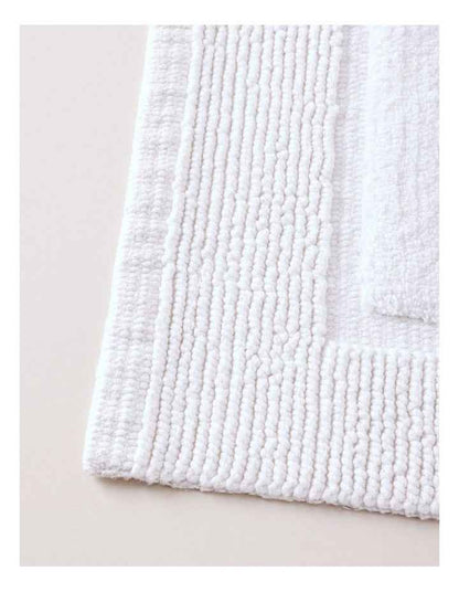 Classic Bath Mat in White