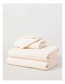 Essentials Diagonal 4pc Towel Packs in Cream