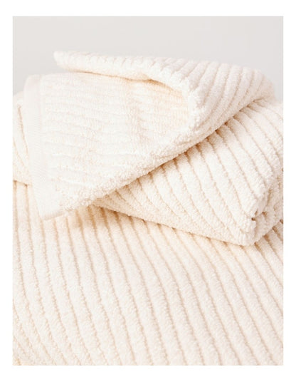 Essentials Diagonal 4pc Towel Packs in Cream