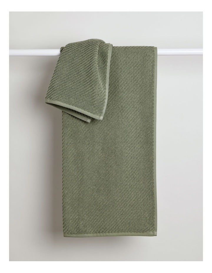 Essentials Diagonal 4pc Towel Packs in Hedge Green
