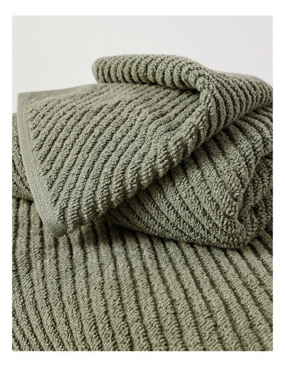 Essentials Diagonal 4pc Towel Packs in Hedge Green
