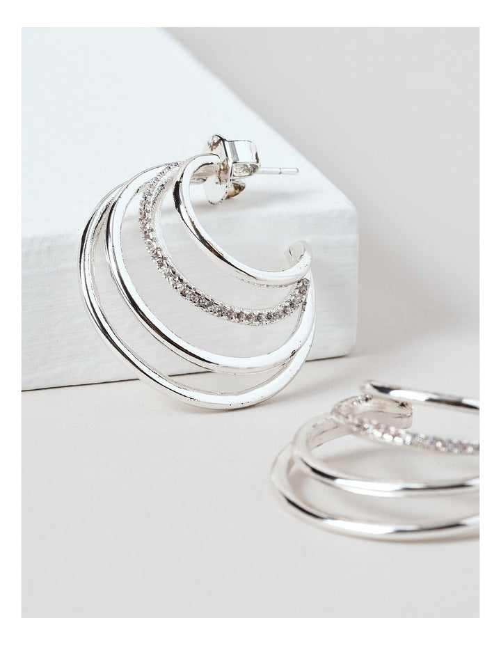 Diamantes Grad Circle Earrings in Silver