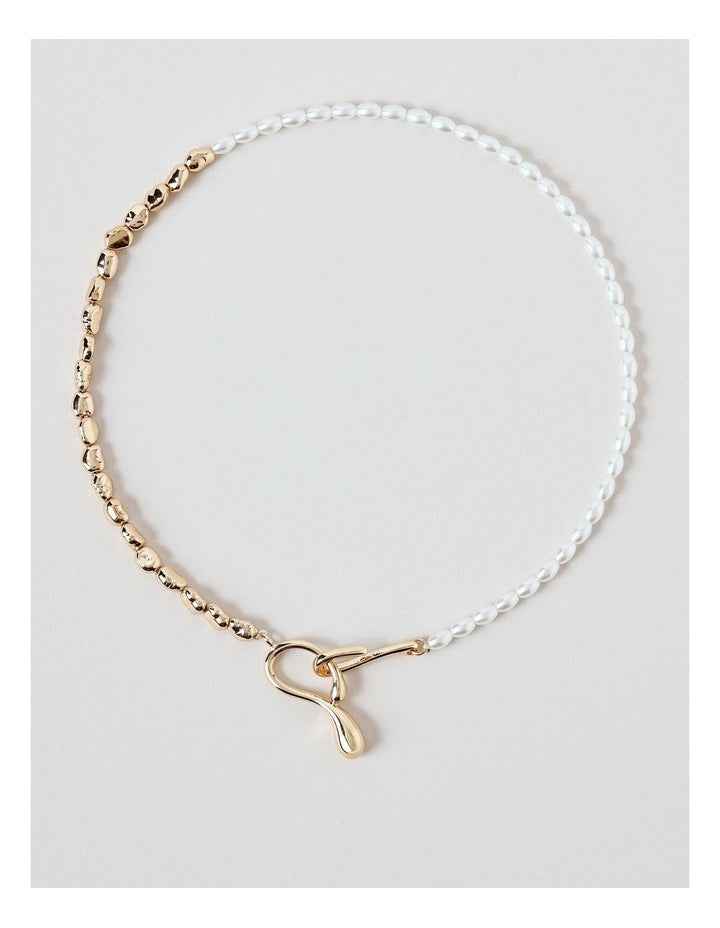 Pearl Metal Pendant Drop Necklace in Gold