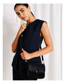 Maggie Shoulder Bag in Black