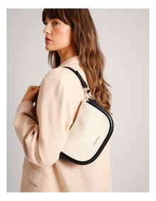 Havana Shoulder Bag in Canvas/Black