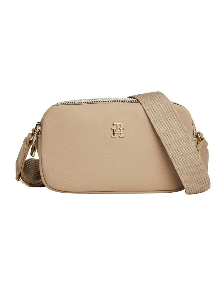 Signature Zip Camera Bag in Beige