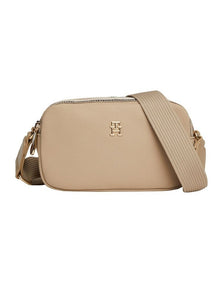Signature Zip Camera Bag in Beige