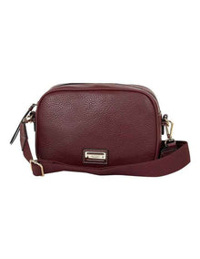 Wren Sts Crossbody in Merlot.