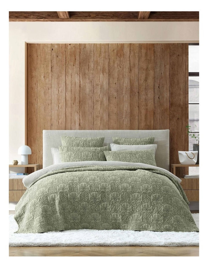 Lilian Bedspread Coverlet in Moss