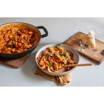 Mutti Sugo Speciale Pasta Sauce With Parmigiano Reggiano 400g
