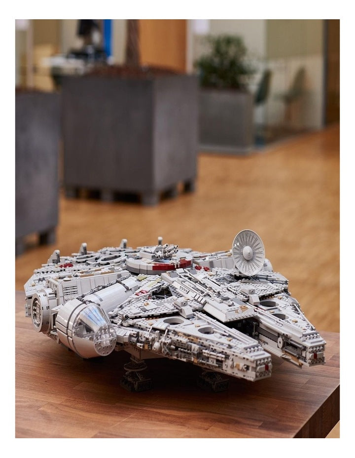 Star Wars Millennium Falcon 75192