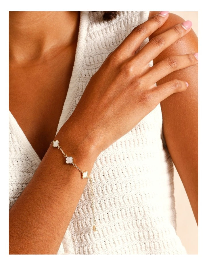 Clover Charms Bracelet in Gold