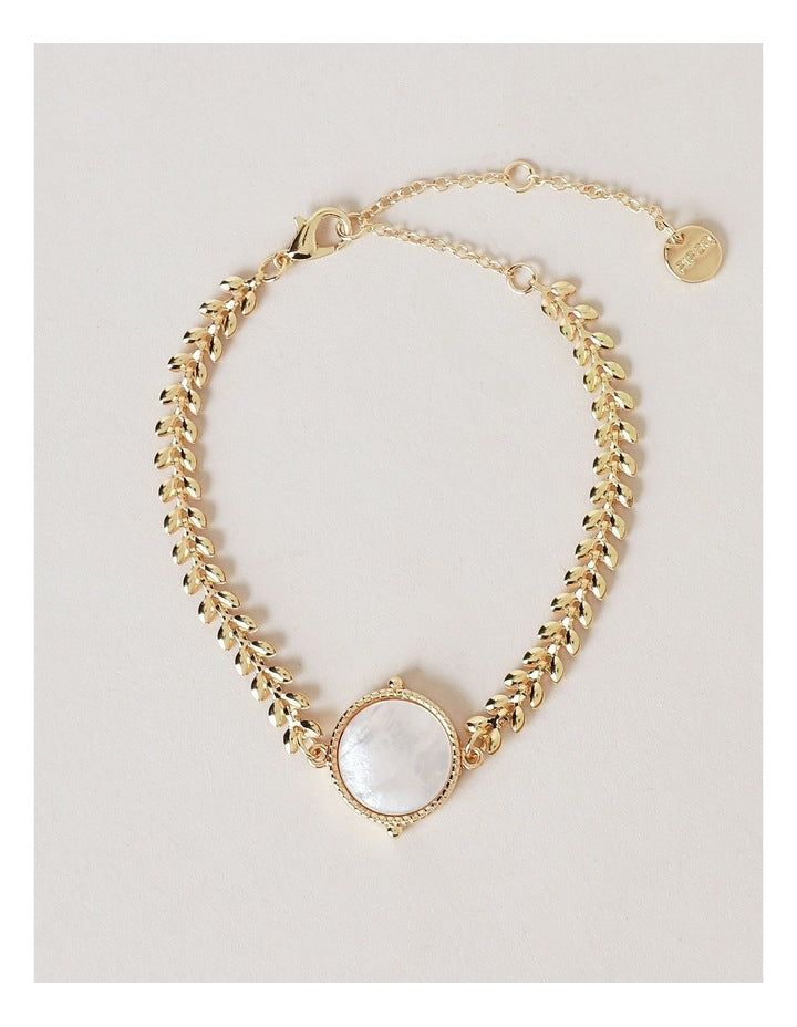 Circle Big Charm Bracelet in Gold