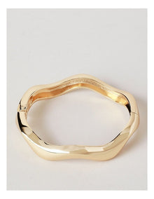 Chunky Bangle in Gold