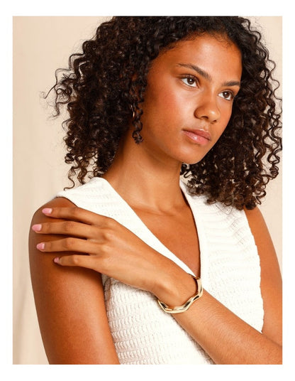Chunky Bangle in Gold