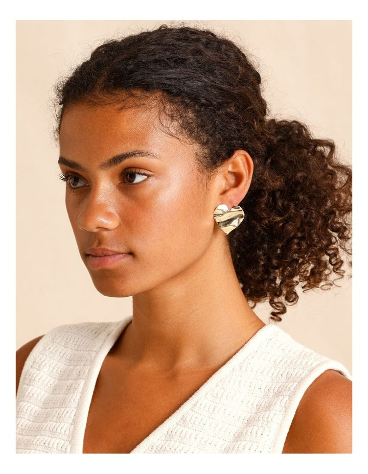 Heart Stud Earring in Gold