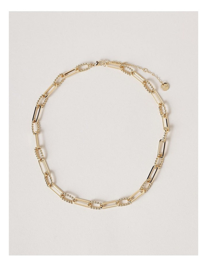 Chain Link Necklace in Gold