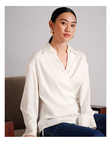 Thick Hoop Earring in Gold