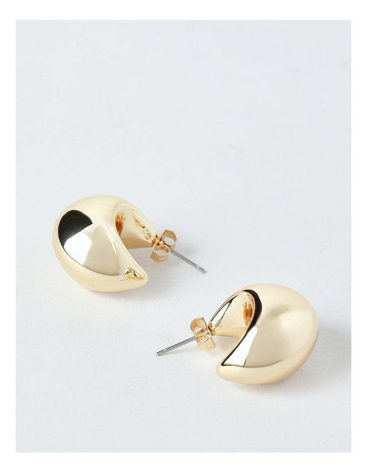 Round Hoop Earring in Gold