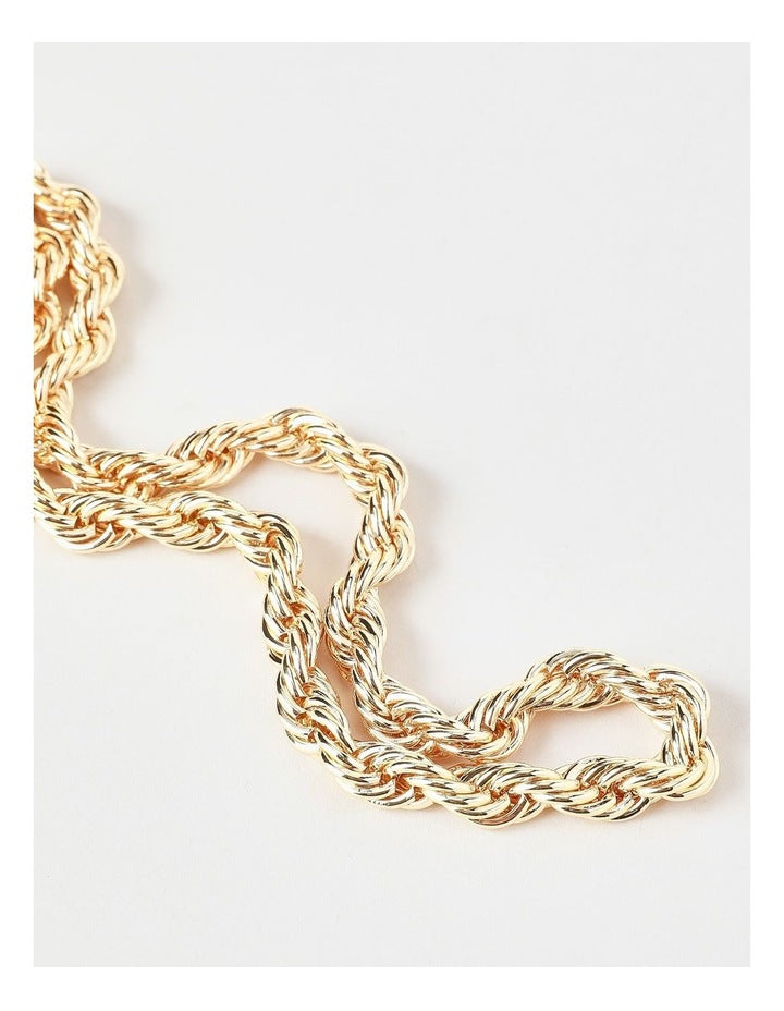 Twist Necklace in Gold