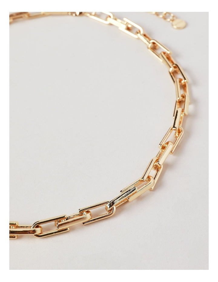 Chain Link Necklace in Gold
