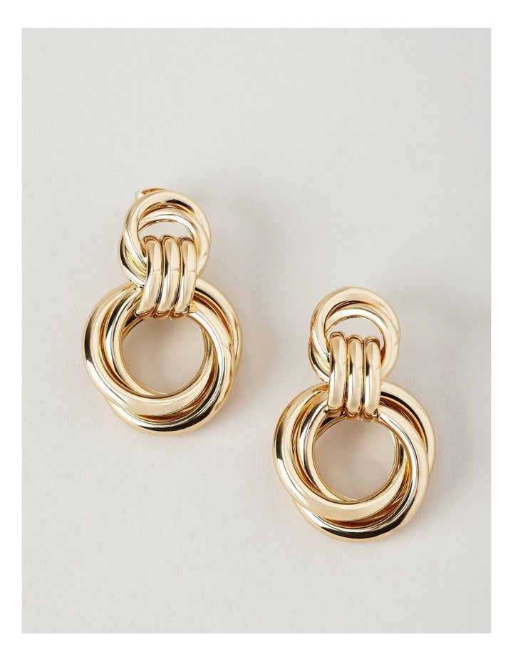 Knot Earring in Gold
