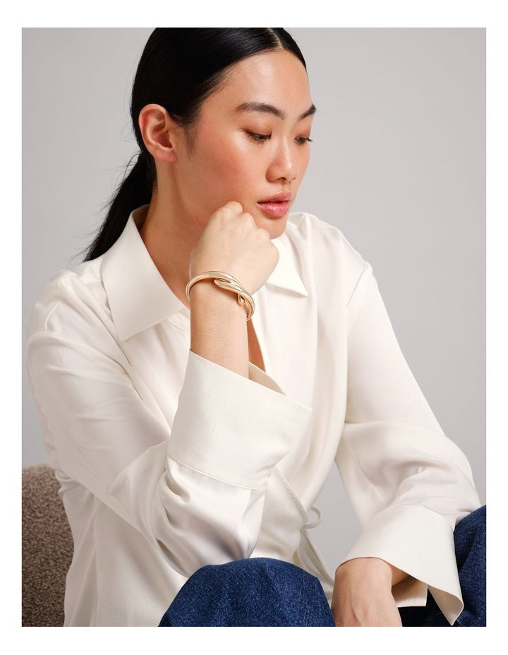 Interlaced Bangle in Gold