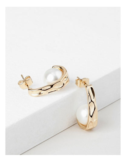 Pearl Hook Stud Earring in Gold