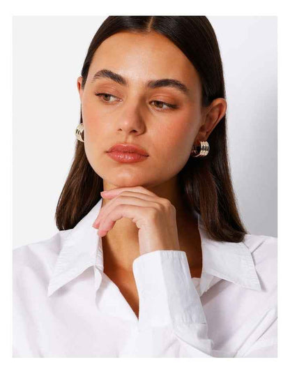 Lined Hoop Earring in Gold