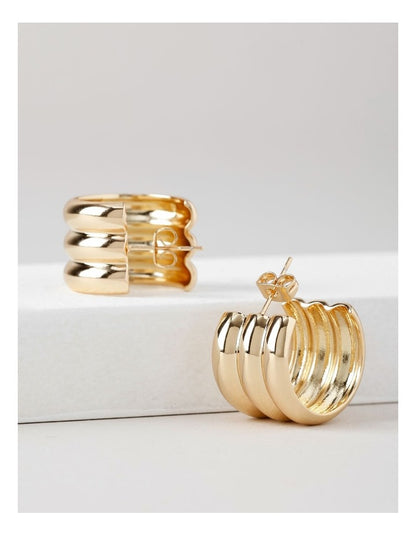 Lined Hoop Earring in Gold