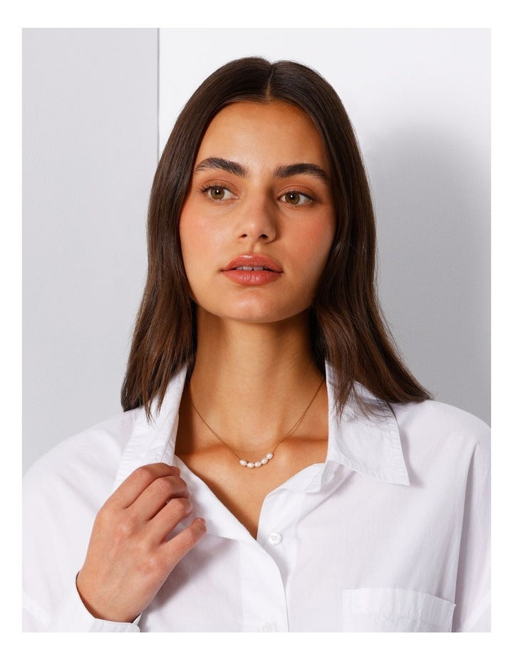 Pearl String Necklace in Gold