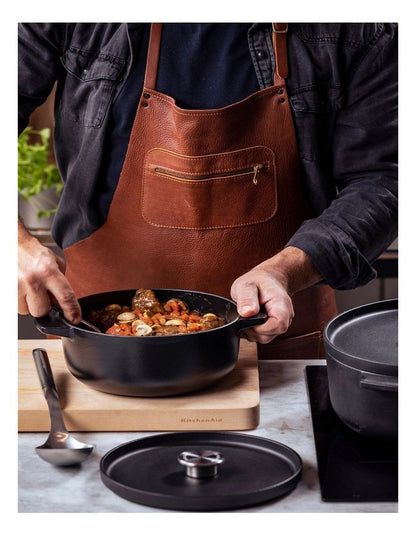 Cast Iron Round Casserole 22cm/3.3L in Black