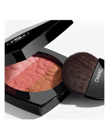 Camelia Futura Powder Blush Trio