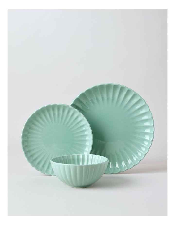 Lagio Scalloped 12pc Dinner Set in Seafoam