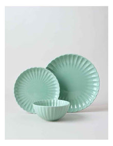 Lagio Scalloped 12pc Dinner Set in Seafoam