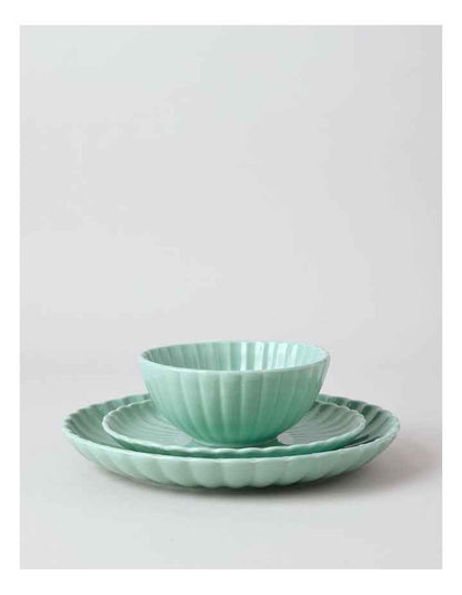 Lagio Scalloped 12pc Dinner Set in Seafoam