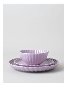 Lagio Scalloped 12pc Dinner Set in Wisteria