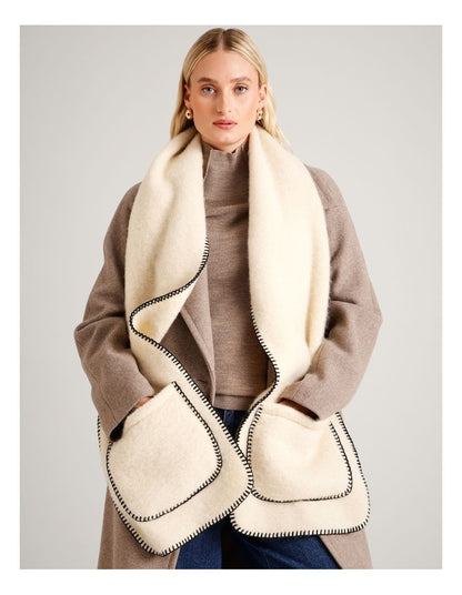 Weston Pocket Detail Winter Scarf in Ivory/Black