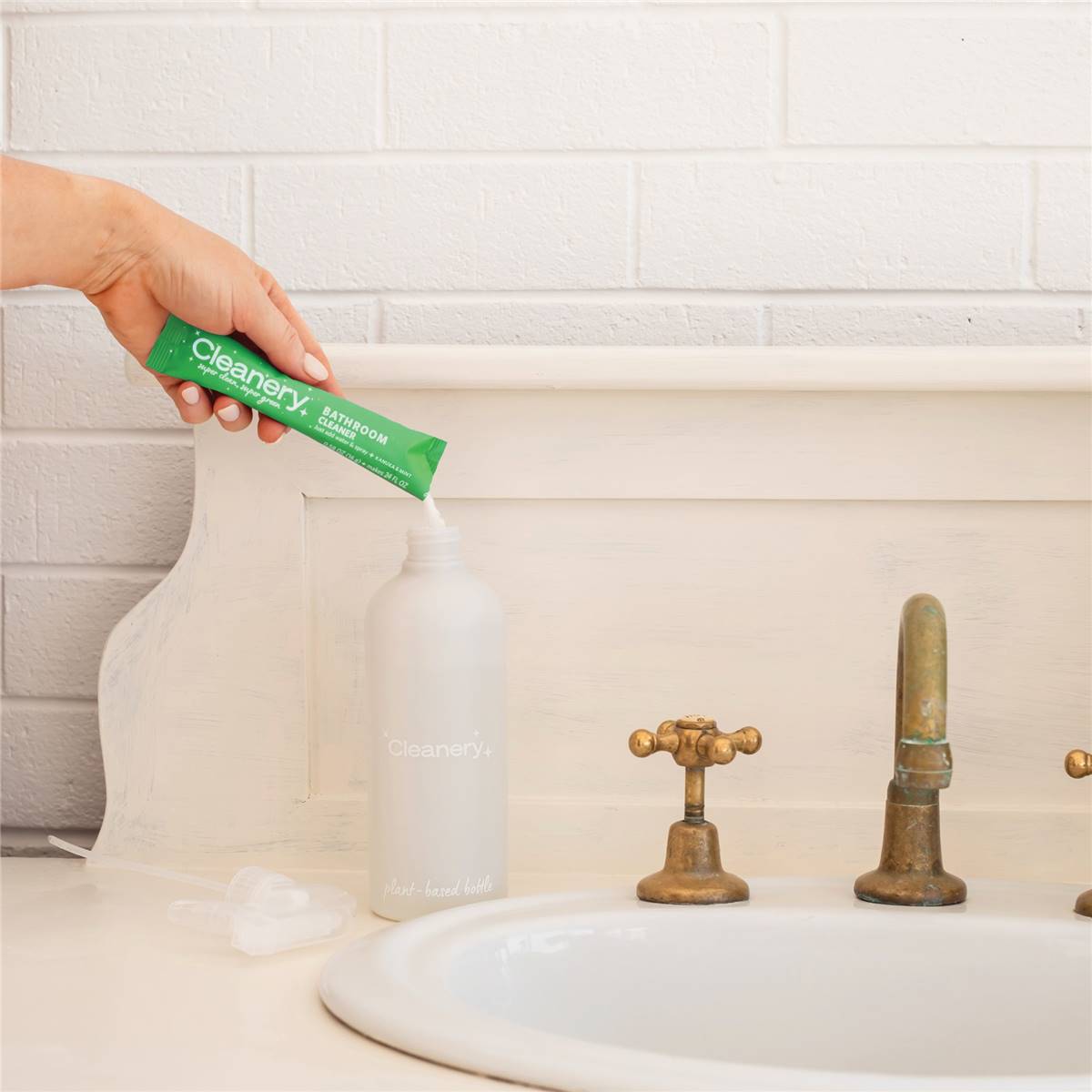 Cleanery Bathroom Cleaner Refill Kanuka & Mint 16g