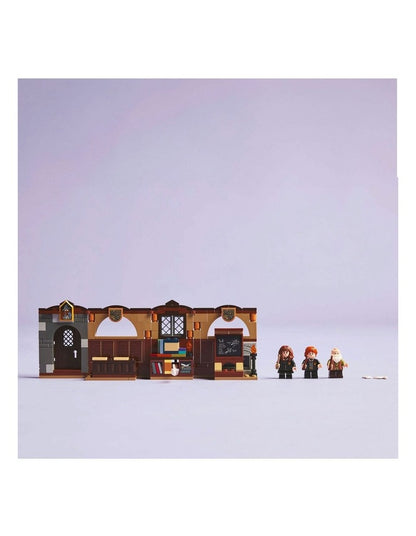 Harry Potter TM Hogwarts Castle: Charms Class 76442