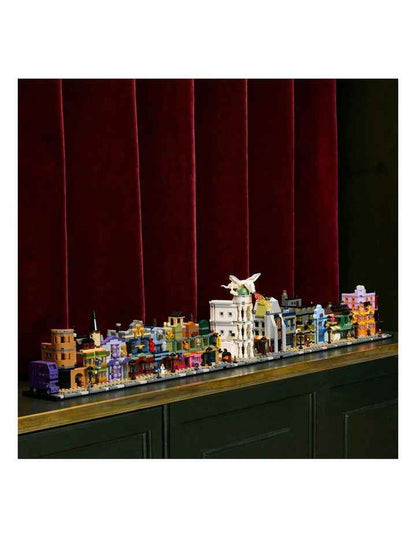 Harry Potter TM Diagon Alley Wizarding Shops 76444