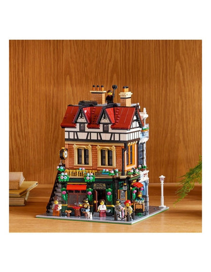 Icons Tudor Corner 10350